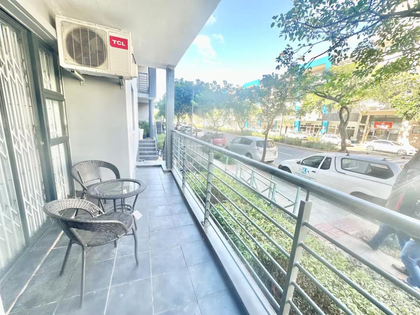 Stunning 2 Bed - Rooftop Braai Area - Sunset Views Дърбан Екстериор снимка